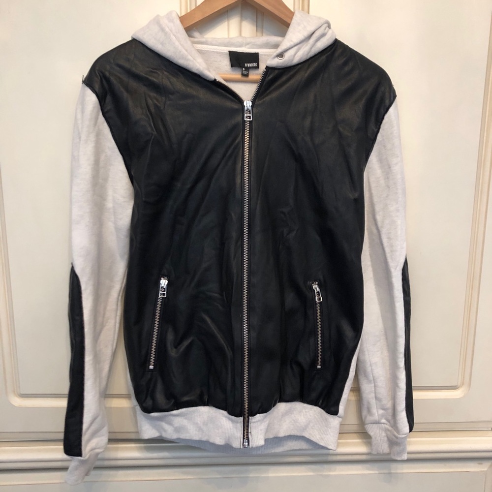 Aritzia Wilfred free faux leather zip up